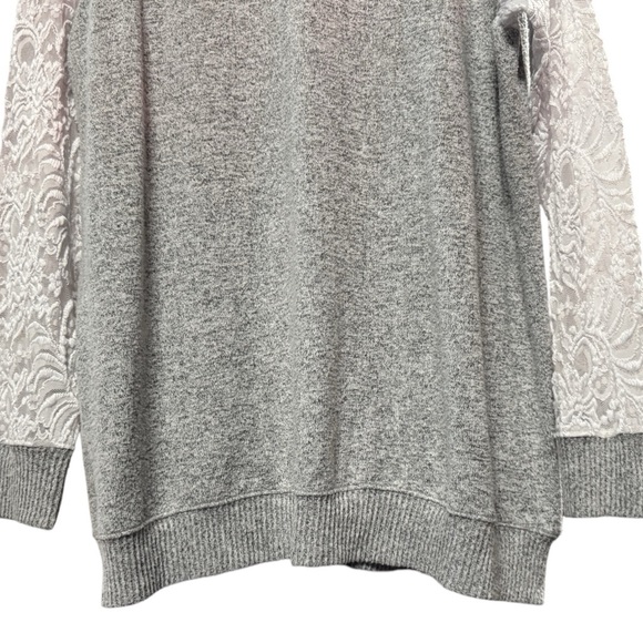 Torrid Heather Gray Super Soft Plush Lace Sleeve Raglan Sweatshirt Size 2 2XL - Picture 14 of 16